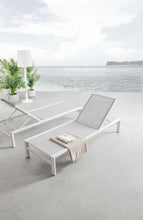 Carica l'immagine nel visualizzatore di Gallery, Orlando Store™ - Lettino con Ruote Konnor Bianco CX21