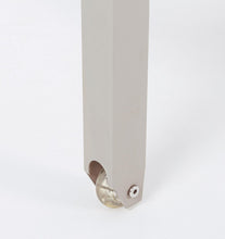 Carica l'immagine nel visualizzatore di Gallery, Orlando Store™ - Lettino con Ruote Konnor Rastin