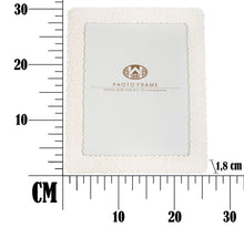 Carica l&#39;immagine nel visualizzatore di Gallery, Orlando Store™ - Cornice Creamy Roses CM 26X1,8X31
