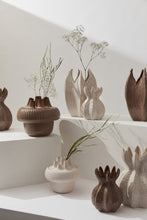Carica l'immagine nel visualizzatore di Gallery, Orlando Store™ - Vaso Olyssia Tondo Bianco D27X34H
