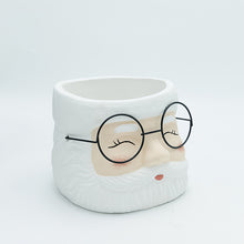 Carica l'immagine nel visualizzatore di Gallery, Orlando Store™ - Fioriera in Cemento di Babbo Natale 12,5x11,5x10cm
