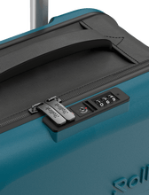 Carica l&#39;immagine nel visualizzatore di Gallery, Orlando Store™ - Flex 360° International Carry-On Deep Lagoon
