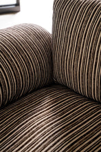 Carica l'immagine nel visualizzatore di Gallery, Orlando Store™ - Poltrona Morvana Righe Sage
