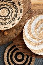 Load image into Gallery viewer, Orlando Store™ - SET 5 Vassoio Islas Tondo Bianco D40
