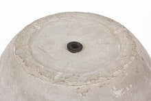 Carica l&#39;immagine nel visualizzatore di Gallery, Orlando Store™ - Vaso Cement Classico Sabbia 55h
