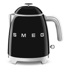 Carica l&#39;immagine nel visualizzatore di Gallery, Orlando Store™ - Mini bollitore 50&#39;s Style Nero Smeg
