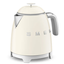 Carica l&#39;immagine nel visualizzatore di Gallery, Orlando Store™ - Mini Bollitore 50&#39;s Style Panna SMEG
